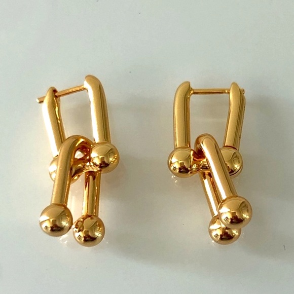 Gold Hardware Link Earrings - Picture 6 of 11